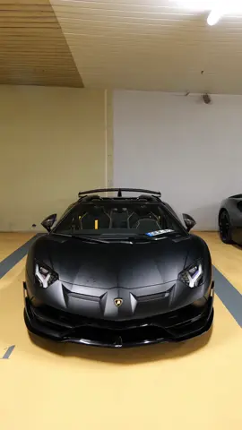 The batmobile 🦇 #lamborghini #aventador #aventadorsvj #svj #svjroadster #batman #batmobile #hypercar #hypercars #carbonfiber #carbon #monaco #cars #car 