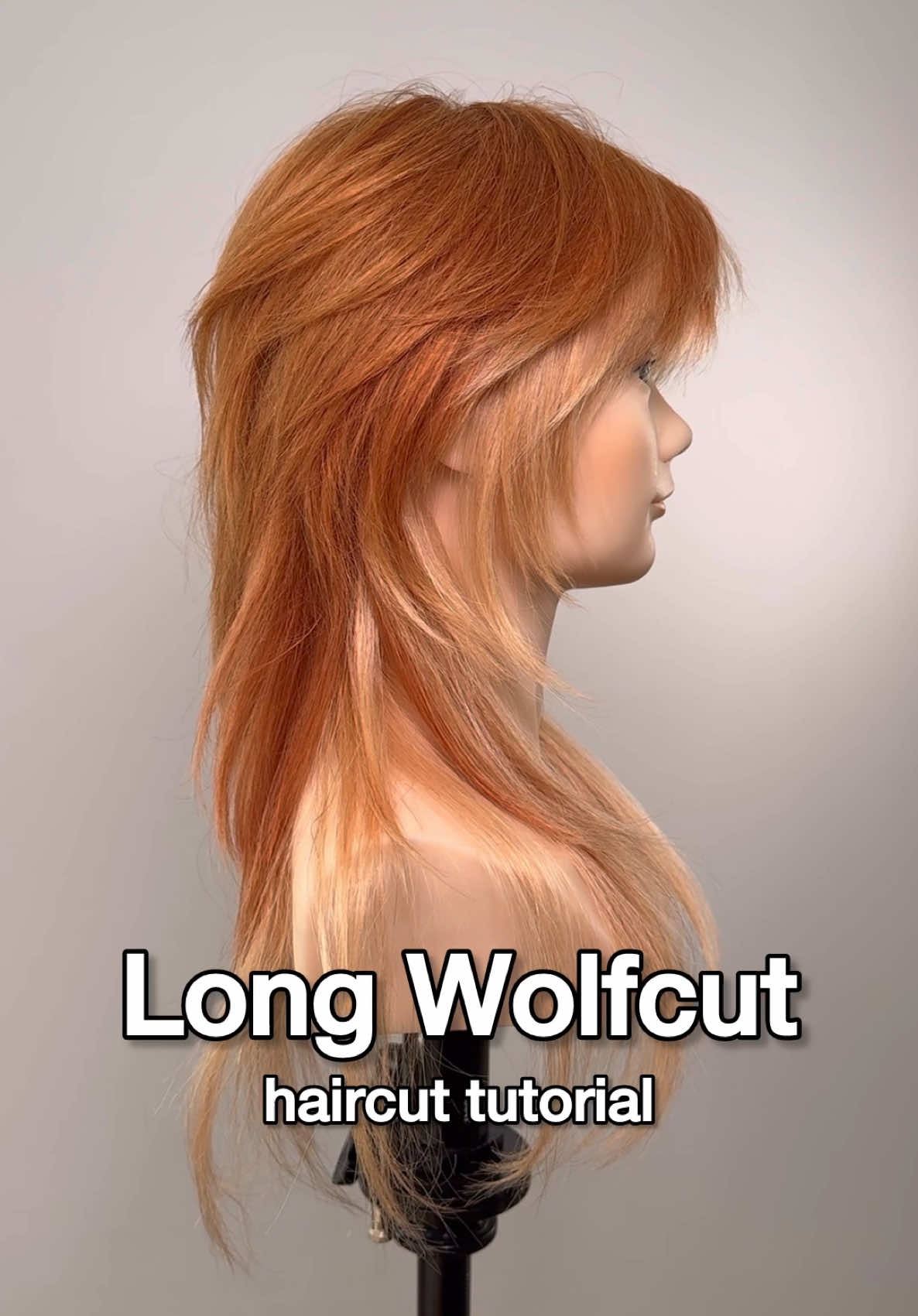You can cut your hair in to a long wolfcut with this haircut technique- works on all lengths of hair! #haircut #wolfcut #haircuttutorial 