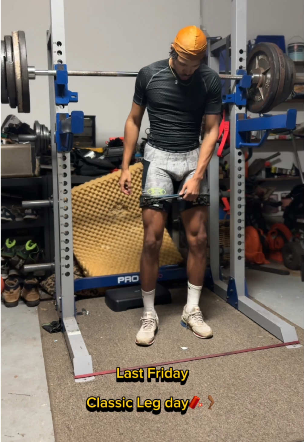 Classic Leg Day🧨 • 1️⃣ 3 rounds of Jump Rope 50/ SL 25/25 2️⃣ Back Squats 2 sets - 135 x 10 - 225 x 10 - 295 x 8 - 315 x 3 3️⃣ Explosive Quarter Squats 2 x 25 4️⃣ Hip-Thrusts 5 x 10 (5 second hods at the top) Be More Explosive🪽 #trackandfield #athlete #discipline #weightlifting #strengthandconditioning #stronglegs #hipthrusts #quads #hamstrings #power #triplejumper #myjourneybackonthetrack #timefor17meters #voiceover 