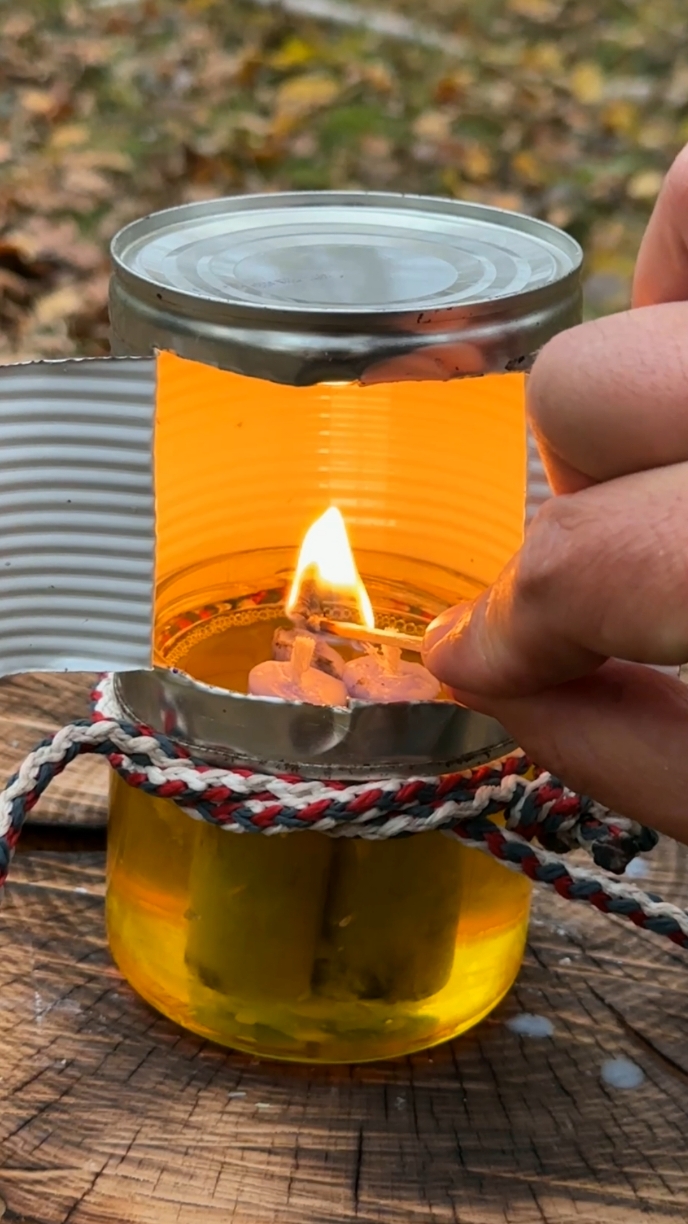 Survival Skills: How to Make a Lamp-Heater. #survival #skills #camping #lifehacks #ideas #Outdoors #bushcraft #forest 