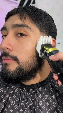 Part1. He has a crush on his boss’s daughter  - #Barbertok #barber #oddlysatisfying #katybarber #besthoustonbarber #losangelesbarber #labarber #miamibarber #houstonbarber #katytx #cypressbarber #dallasbarbers 