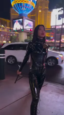 catwoman is my holy grail 🐈‍⬛ from a halloween shot w @Bob Marley Domeck 📸 #halloween #cosplay #catwoman #latex #latexcatsuit #halloweencostume #halloweenlook #fyp 