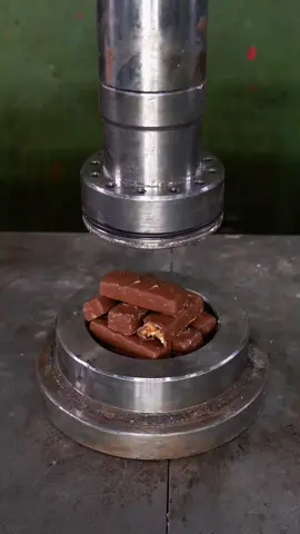 Satisfying and relaxing, see these and others on @HPC Official !!                                                                           #asmrsounds #asmrvideo #asmrfood #asmrtiktoks #satisfying #satisfyingvideo #amazing 