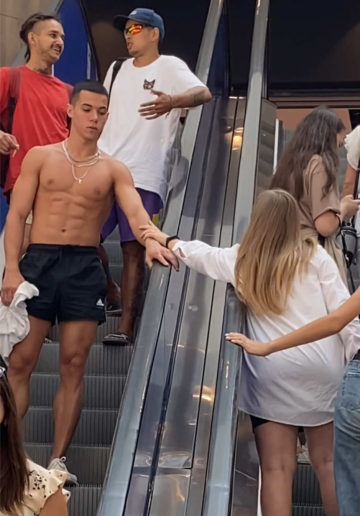 How was the reaction #boyalex_ #prank #viral #funny #reaction #comedia 