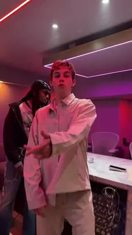 slow it down 🕺 @QuavoHuncho 