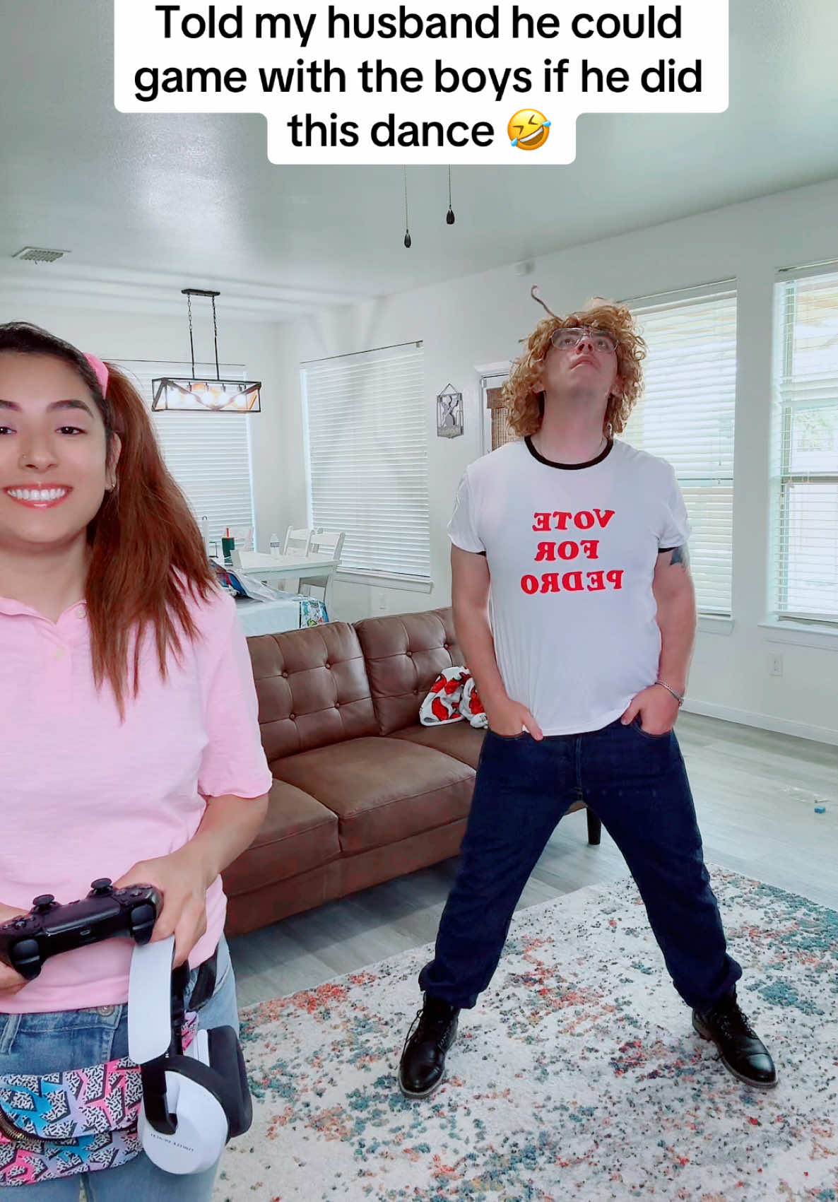 I cant believe he ACTUALLY DID IT🤣🤣 #fypシ #viral #couplecomedy #napoleondynamite #halloweencostume 