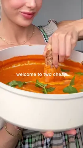 Credit to @chloeevegan  Learn more delicious plant based recipes from the link in bio! #healthyrecipes #veganrecipes #recipeideas 