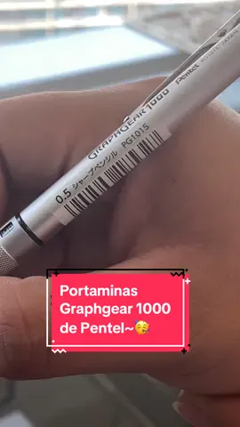 Llegaron una vez más!!! 🤩🎉💖 Y es que los Graphgear 1000 de Pentel son ese portaminas soñado que todo artista desearía tener en su arsenal!! 💫 De metal cepillado en 4 distintos tamaños de punta, con goma y punta retractil, y con un agarre antideslizante ideal apra cualquier artista, arquitecto o diseñador!! Corre antes de que se acaben! 🗣️ Disponibles: -Pentel - Portaminas Graphgear 1000 0,3 mm -Pentel - Portaminas Graphgear 1000 0,5 mm -Pentel - Portaminas Graphgear 1000 0,9 mm Consigue los tuyos en: dibu.cl 💻🌝 y en nuestras tiendas físicas de Santiago🛍️💘 #pentel #portaminas #graphgear #graphgear1000 #mechanicalpencil #diseño #arte #ilustracion #arquitectura #lapiz #lapices #lapiceria #dibuchile