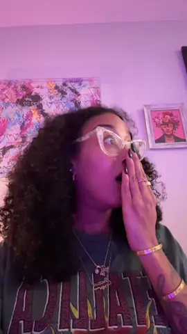 WHY AM I A TIK TOK SOUND?!? THERE ARE KIDS ON THIS APP!!!!! 