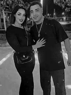 منشنلها يعم الرومانسي 😍 عيوبك انا بشوفها ميزه  #اسلام-كابونجا #الجديد_شديد #تصميم_فيديوهات🎶🎤🎬 #cupcut #furyou #fyp #مشاهير_تيك_توك @احمد الكينج 👑 ☝️ 🔝 