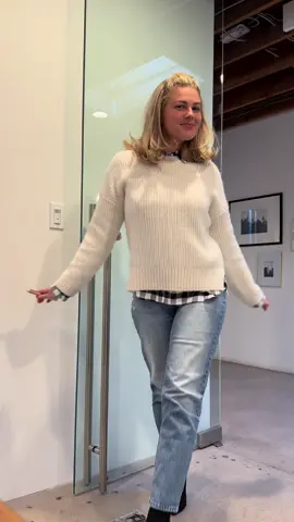 Excited that its finally sweater season in Phoenix!!  #freshcut #OOTD #corporatemillennial #fallfashion #workoutfit #corporatelife #workmode #sweaterweather 