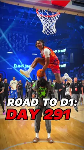Day 291: no way he actually east bayed over me #ote #overtime #basketball #fyp #basketballtiktok #basketballtraining #basketballchallenge #highschoolbasketball #usa #usabasketball #nyc #motivation #inspiration #viral #NBA #NBA #dunk #bounce #eastbay 