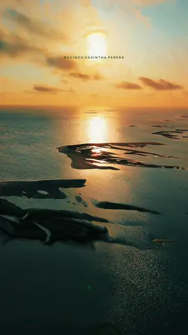 කවුරුත් වැඩිය දැකලා නැති තලෙයිමන්නාරම 🇱🇰. Use 🎧 for best SFX #fyp #viral_video #trendingvideo #srilanka #tiktoksrilanka🇱🇰 #mannar #talemannar #adamsbridge #cinematography #capcut 