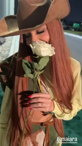 Como não ser apaixonado nela? 🥰 @maiara | #maiara #linda #apaixonada #flor #mexico #cantora #maiaraemaraisa #maiaracarla #explorepage #reels #foryou #sertanejo 