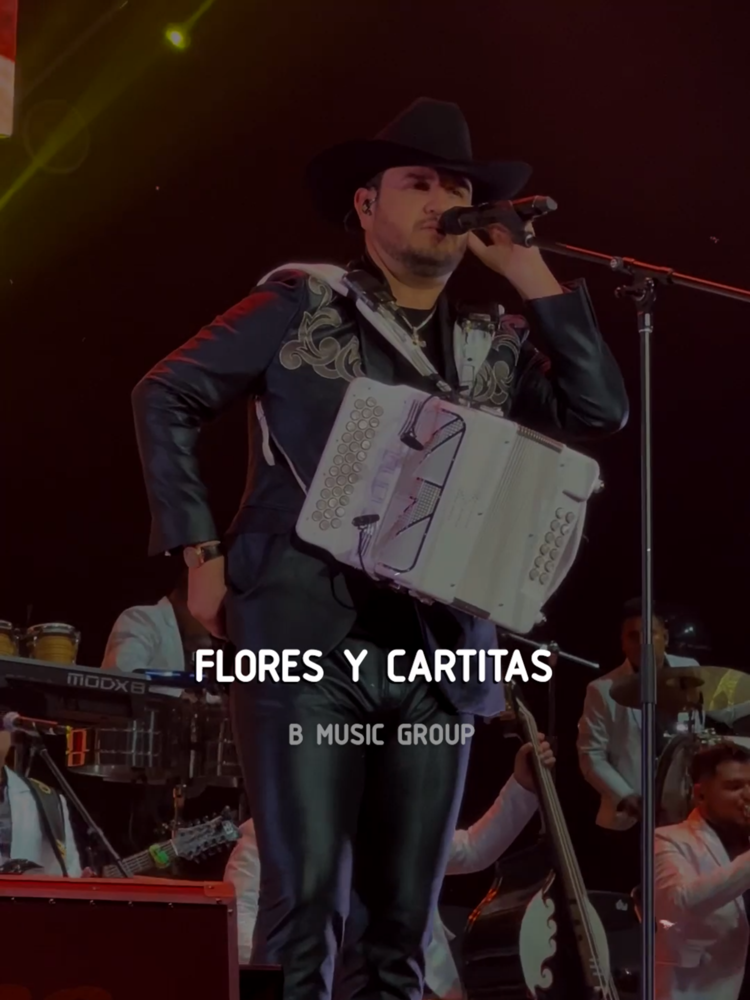 Serenata, besos, flores y caricias.. #calibre50 #edenmuñoz #corridos #regionalmexicano #corridoschingones