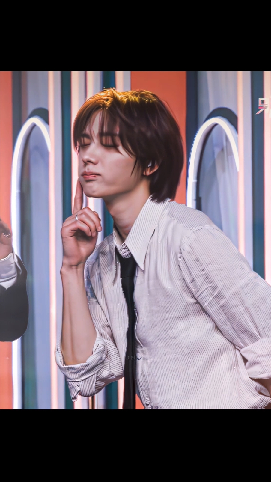 why does sungho have to be so fine bro 😓  (also please don't mind any spelling mistakesss I made this at 2 am) ib: @• NYX •  cc: @_.enhaesthetic._  [#BOYNEXTDOOR #보이넥스트도어 #BND #성호 #SUNGHO #kpop #fyp  #apt ] @BOYNEXTDOOR @ROSÉ @chayo @tcmw🧸 @tae⛰️ @twsniverse 