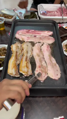 삼겹살 자르기 #koreanfood #푸드플레이스foodplace #삼겹살 #삼겹살구이 #thitnuong 