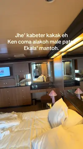 Demmah lek😅#foryoupage #trendtiktok #kulikapal #cruiseship #katakata #madurapride 