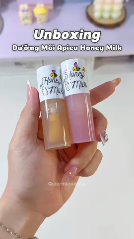 Dưỡng môi Apieu sài mê thiệt mí bà ơii #unboxing #unbox #videounboxing #quiennieunbox #muataitiktok #review #reviewlamdep #goclamdep #sonduong #sonduongmoi #lipbalm #apieuhoneymilk #apieu #BeautyReview #premiumclubvn #trendingvideo #xhtiktok #fyp #fouryou 