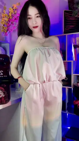 Uầy ẻm xinh dễ mặc lắm 😍#sarahduongreview #sarahduongreviewnhanh #sarahduongvlog #reviewquanao #tiktokshop #LearnOnTikTok #moingaymotoutfit #setdoxinh #tetnguyendan2025🧧🎆🧨 
