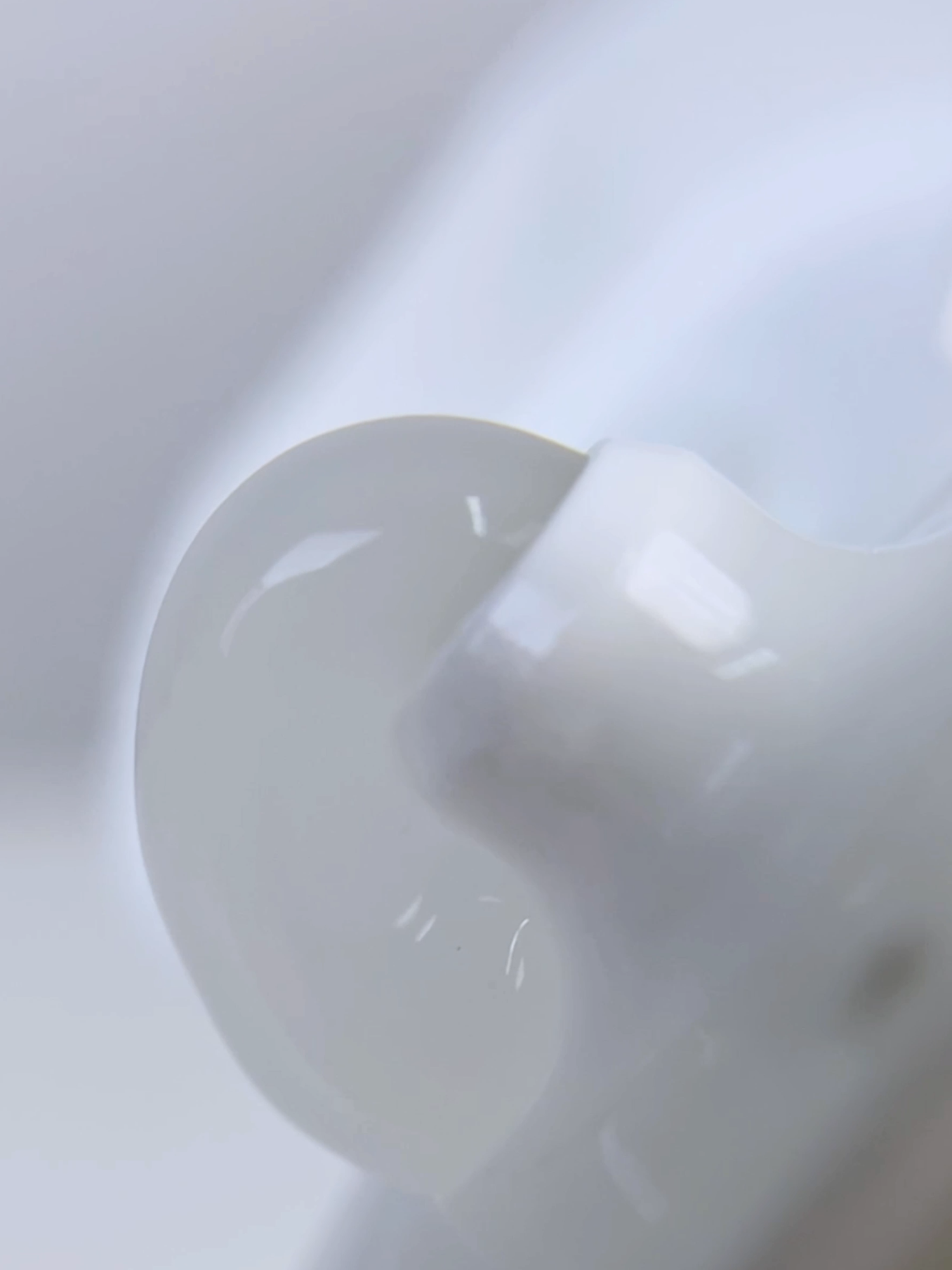 Wake up to hydrated, glowing skin! 🌙✨ The Skin1004 Hyalu-Cica Sleeping Pack works its magic overnight! #OvernightGlow #Skin1004 #HyaluCica #SkincareGoals