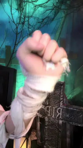 Hello 😈 #haloween #haloween2024 