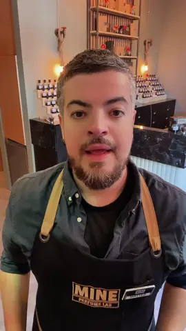 🇮🇹 Halloween si avvicina e nella nostra bottega di Bologna i profumi si vestono di magia! Scopri il nostro incantesimo, un incredibile 20% di sconto su Shamrock, Vaniglia & Mou, e Narghilè. Solo oggi 31 ottobre. Visita MINE PERFUME LAB in Via Farini 9/G e lasciati sedurre dalle fragranze dell'autunno! 🍂 🎃 🇬🇧 Halloween is creeping up and in our Bologna store, scents are getting magical! Unveil our spell, an incredible 20% off on Shamrock, Vaniglia & Mou, and Narghile. Only today October 31st. Visit MINE PERFUME LAB on Via Farini 9/G and fall under the spell of autumn fragrances! 🍂 🎃