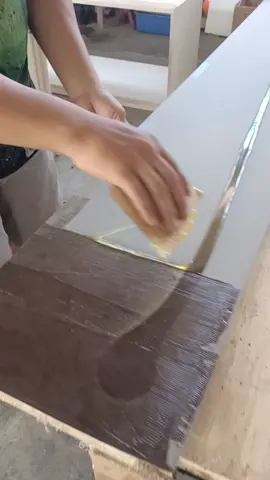 mentahan..aktifitas produksi di workshop @gnartinterior_official @gnart.interior.of  #workshopinterior #interior #interiordesign #kitchenset #backdroptv #sekatruangan #kamarset #livingroom #wallmoulding #umkm #viral_video #fyp #masukberanda #purwokerto #purwokertoviral #banyumas #banyumasstory #purbalingga #cilacap #cilacap24jam 