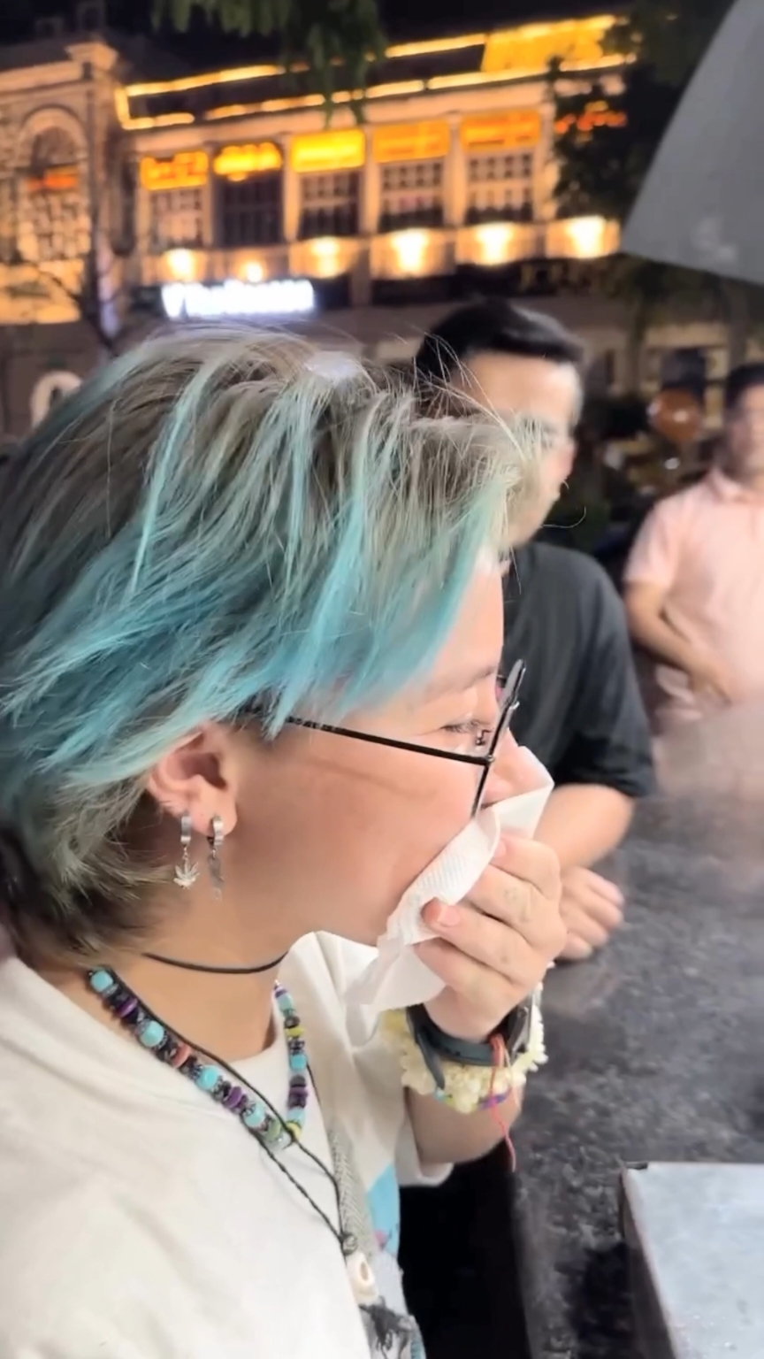 This is what eating Fire paan in India looks like 👀 would you try this? #trending #bucketlist #viralvideo #enjoylife 