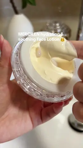 pov: i didn’t realise this is so good effect until i use it the first time!!! #facecream #moisture #hydratinglotion #soothinglotion #skincare #winterskincare #giftideas #giftforher #tiktokmademebuyit #spotlight #dealdrops 
