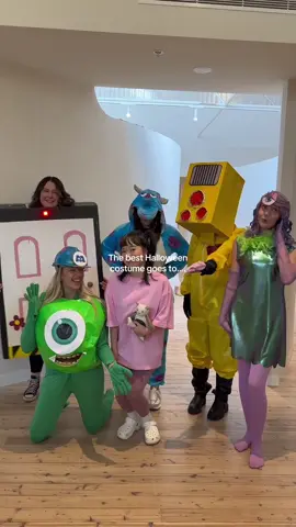 The MESHKI team did not miss😮‍💨 #MESHKI #costumeideas #spookyseason #trickortreat #inspo #fall 