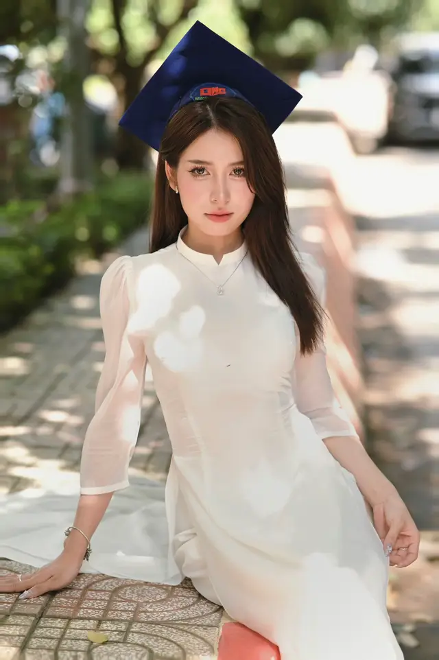 1 chiếc áo dài xinh 