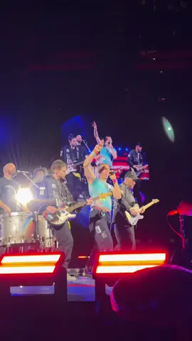 viva la vida coldplay melbourne night 2 #coldplaymelbourne #coldplay #melbourne #fyp #chrismartin @coldplay #vivalavida 