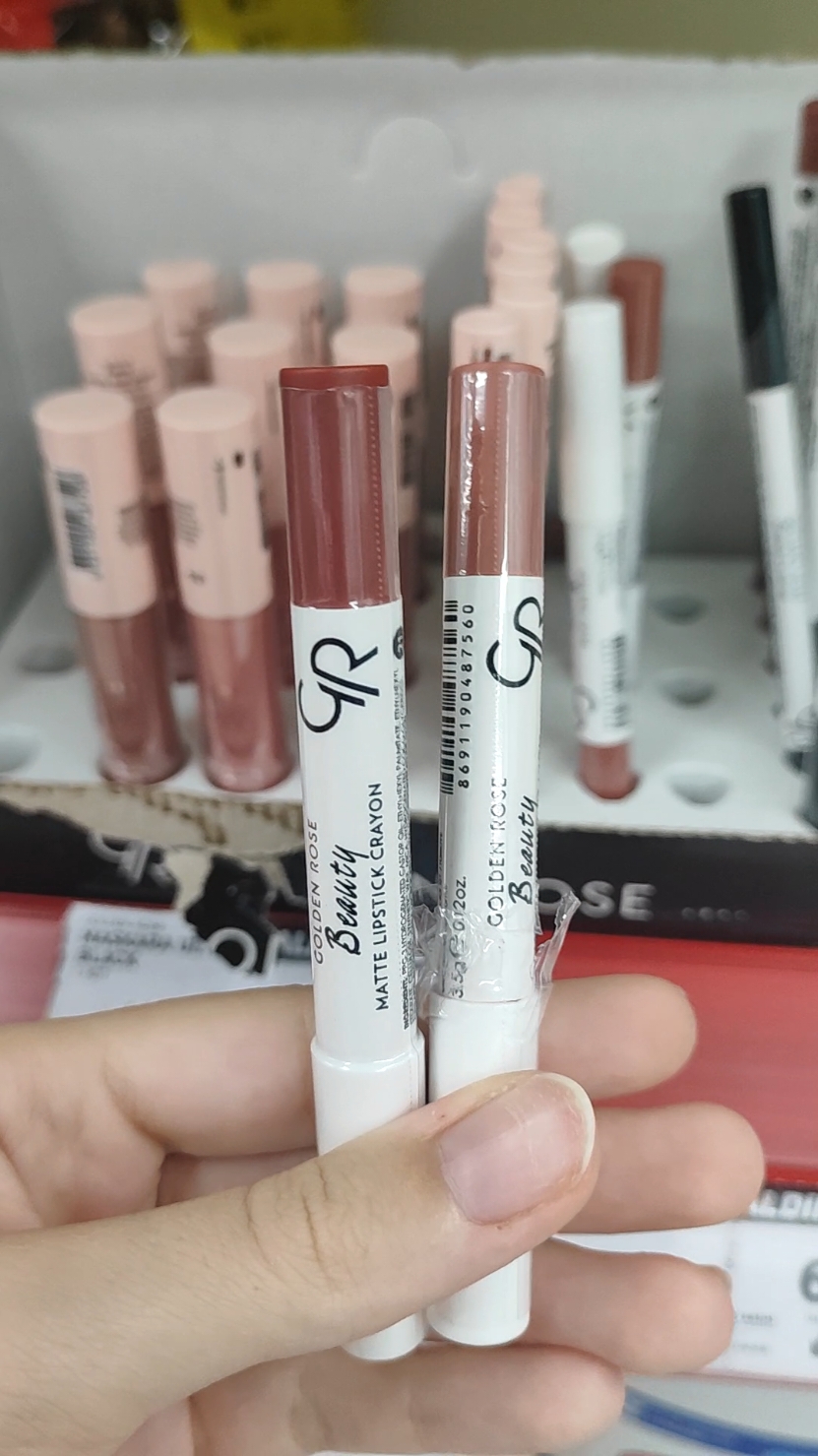 31 ekim perşembe 🌸  . . #reklamdeğil #makyaj #aktuelurunler #indirim #indirimliürünler #goldenrose 