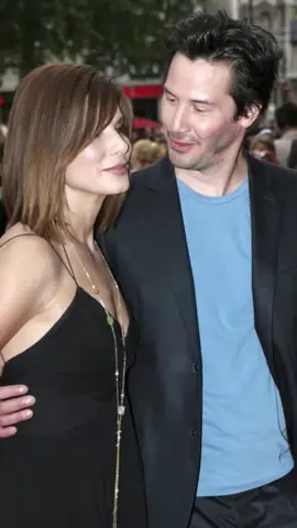Keanu Reeves & Sandra Bullock love me like you do