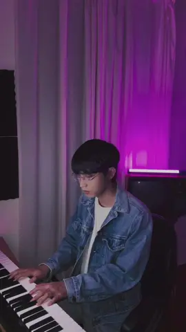 Mình yêu nhau bình yên thôi được không em… #anvuofficial 