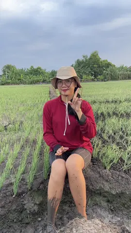 Waktunya para petani merubah pola pikirnya, yuk bisa yuk pertanian indonesia lebih maju lagi💪🏻🔥