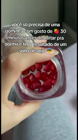 Dormir bem é essencial para a saúde e o bem-estar. Para aqueles que enfrentam dificuldades para adormecer, a melatonina pode ser um aliado valioso.  A melatonina ajuda a regular o ciclo do sono, sinalizando ao cérebro que é hora de descansar.  Suplementar com melatonina pode ser especialmente útil para quem sofre com insônia ou jet lag, ajudando a restabelecer um padrão de sono saudável.  Consulte um profissional de saúde para descobrir se a melatonina é adequada para você e acorde revigorado todas as manhãs! 🌙😴💤  #saúdedosono  #melatonina  #bemestar 