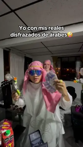 Yo con mis reales 🤪