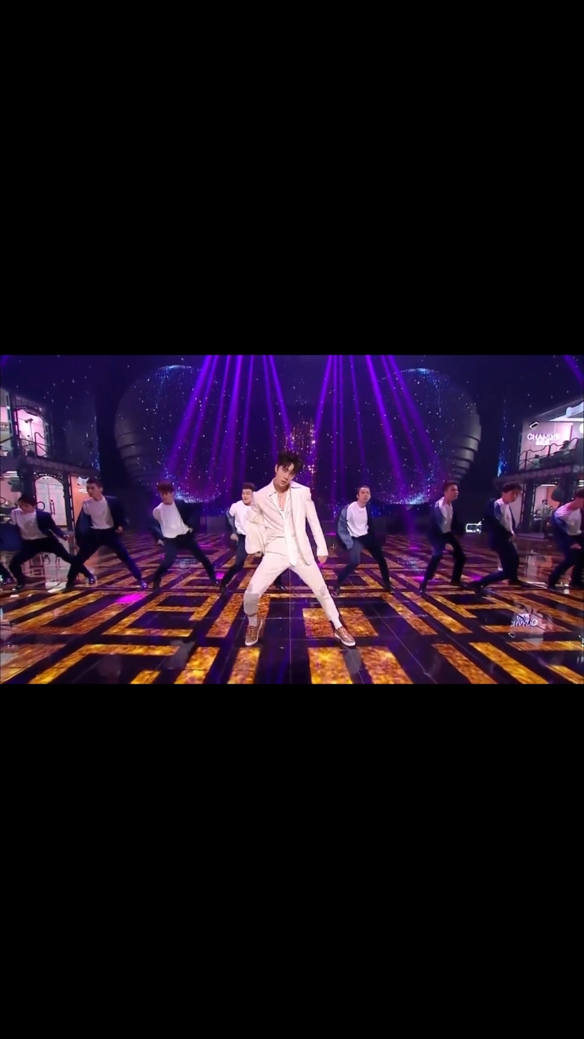IF THAT'S THE CASE, THEN I WON'T LET THIS DAY PASS BY WITHOUT POSTING THIS AS THIS  PERFORMANCE OF YIBO HAUNTS ME FOR MONTHS🤣 #wangyibo #bjyx 