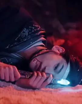Wang Duo looks so handsome even when he's dead. 😭💔 2 episodes per day is already not enough, now we are getting 1 episode today and tomorrow.. 😭🫴🏻 #FangsOfFortune #Neohou #侯明昊 #Yanan #tianjiarui #linziye #大梦归离 #thestoryofmystics #dramarecommendation #chinadrama #cdrama #chinesedrama #fyp #foryou