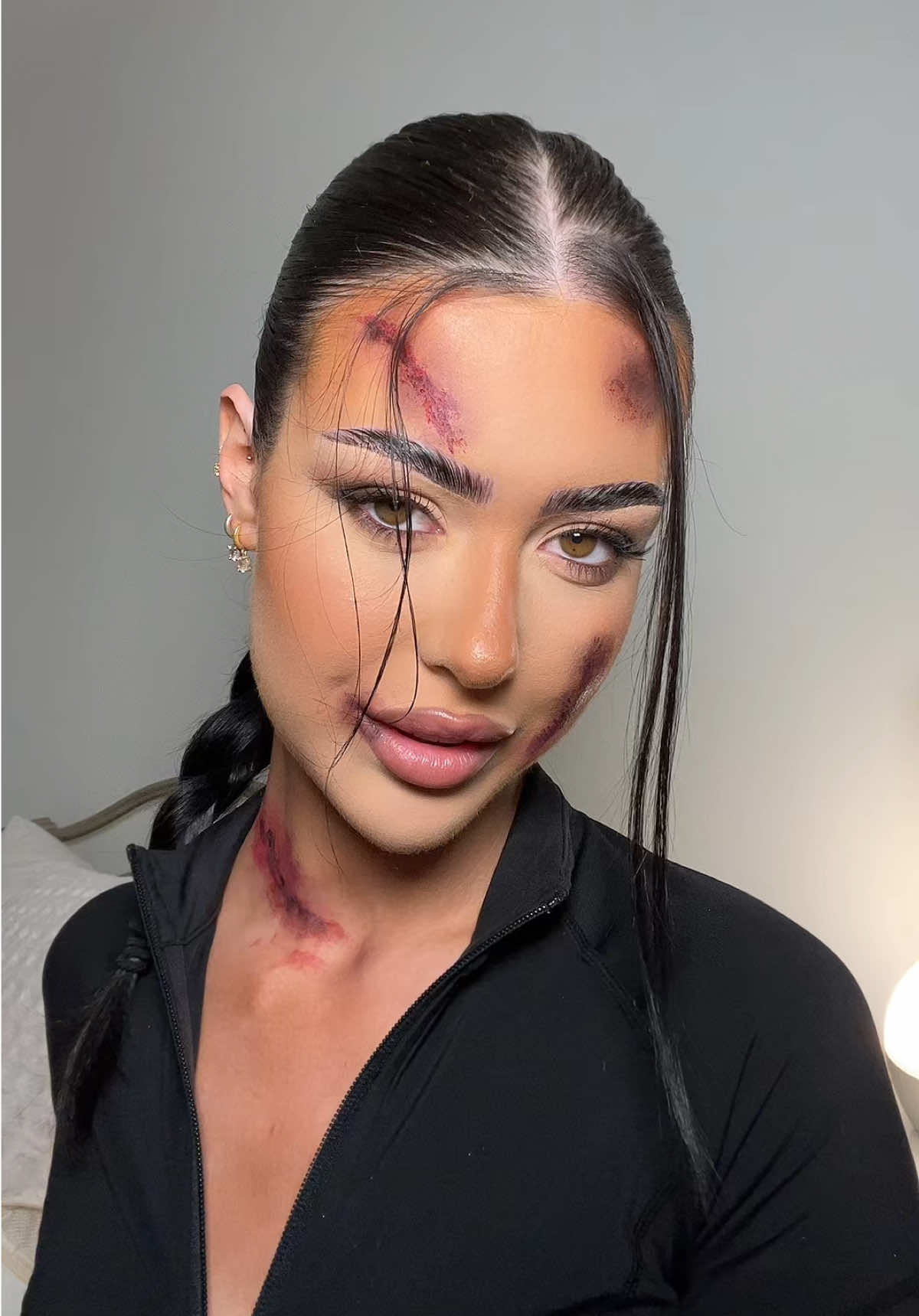 Happy halloween from Lara Croft🪦💋 #fyp #halloweenmakeup #halloweenlook #laracroft #tombraider #BeautyTok 