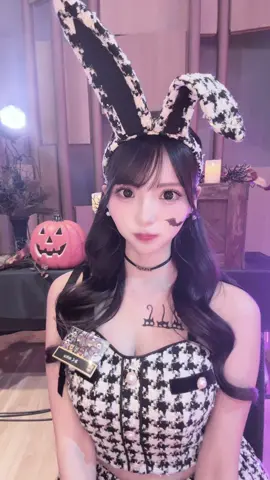 happy Halloween🎃❤️ 一年半ぶりに17LIVEのオフイベに参加しました✨総合6位👑 最高のハロウィンをありがとうございました👻❤️‍🔥 #ハロウィン #ハロウィン仮装 