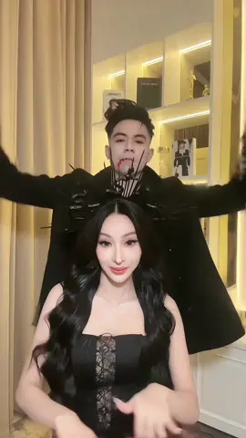 Apris Dan Guntur Cullen 🧛 #fyp #aprisdevita #halloween #husbandwife 