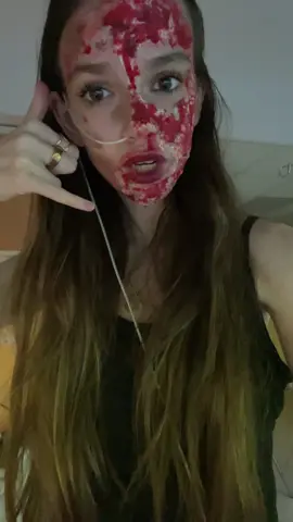 #fyp #4u #halloweenmakeup #makeup #transitionidea #pourtoi #guesstheplayer 