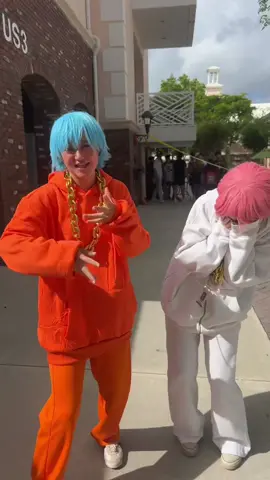 Happy hallo #yeatskirt @Lila 