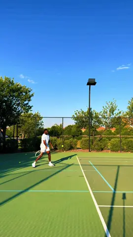 What's the morning routine that makes you feel at ease? This is ours. #GELRESOLUTION #tennis @Baseline Conversation 