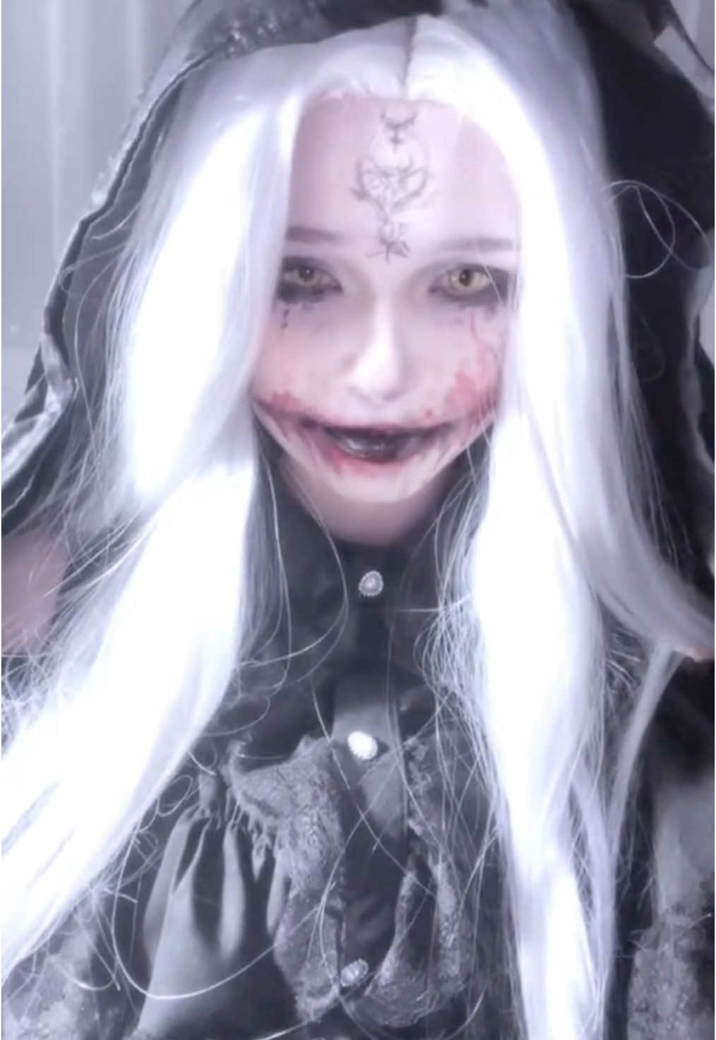 #beladimitrescu #закос #beladimitrescucosplay #residentevilvillage #v8 