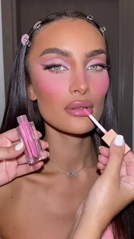 Lips combo 🎀 Light Brown lipliner Pink Twinkle lipgloss ( Coming soon) Model @iamkamk  #makeup #foryou #pink #fy #blush #pourtoi #trend #makeupartist #fyp #lipscombo #lips 
