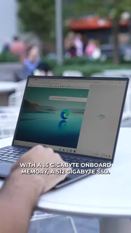 Airport, flight, content shoot, another flight, another shoot 👏 The Dell 14” Precision 5490 Workstation is the perfect travel companion through it all